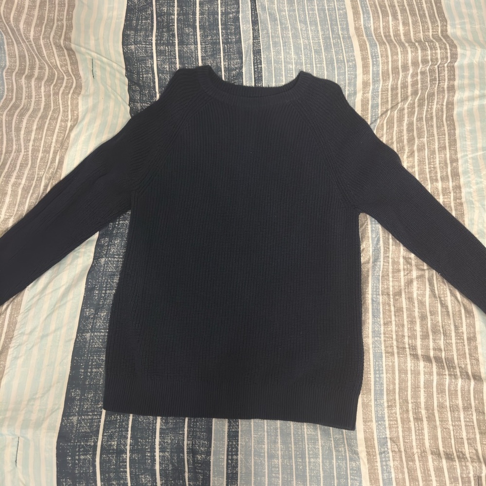 Old Navy Men's Black Crew Neck Sweater